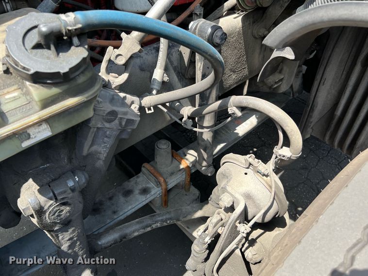 image for item MF9968 2012 Freightliner Cascadia 125  semi truck