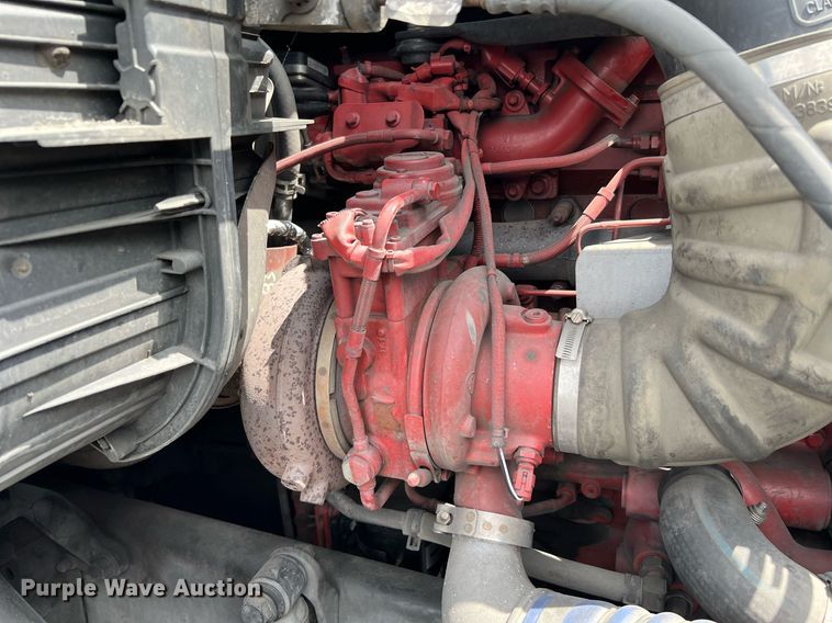 image for item MF9968 2012 Freightliner Cascadia 125  semi truck