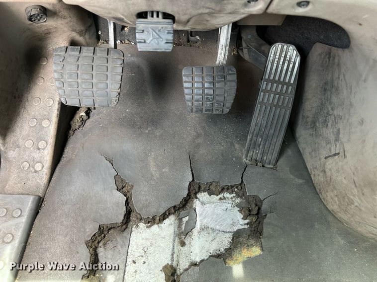 image for item MF9969 2012 Freightliner Cascadia 125  semi truck