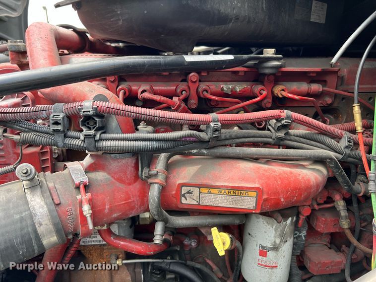 image for item MF9969 2012 Freightliner Cascadia 125  semi truck