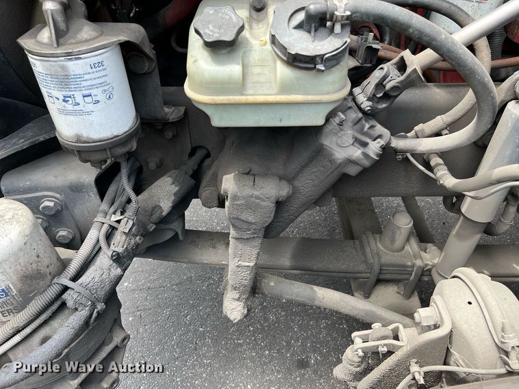 image for item MF9969 2012 Freightliner Cascadia 125  semi truck