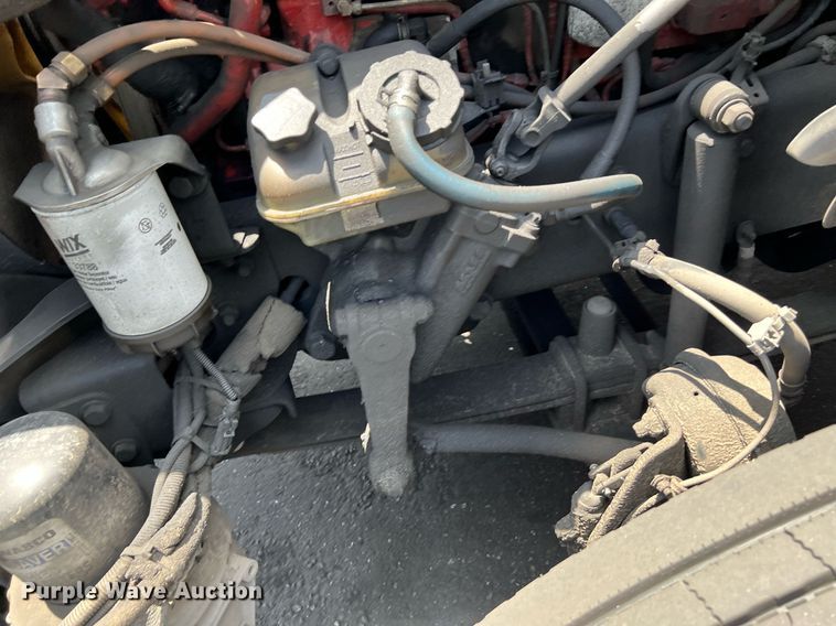 image for item MF9971 2012 Freightliner Cascadia  semi truck