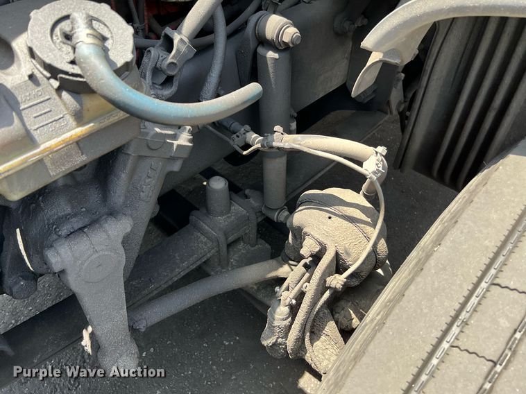 image for item MF9971 2012 Freightliner Cascadia  semi truck