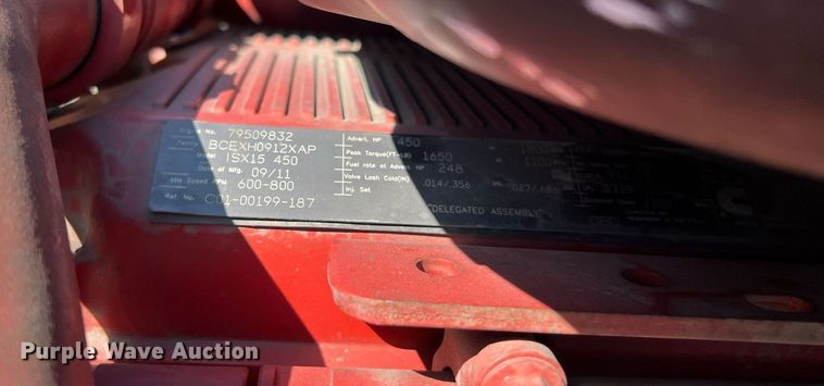 image for item MF9972 2012 Freightliner Cascadia 125  semi truck