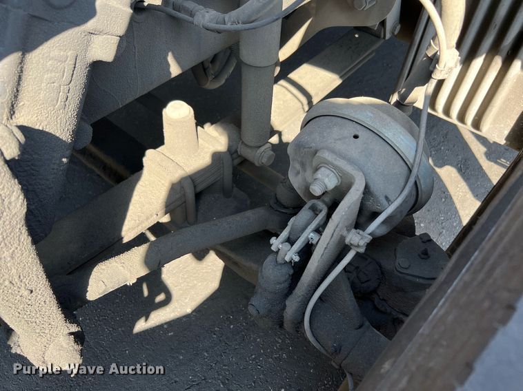 image for item MF9972 2012 Freightliner Cascadia 125  semi truck