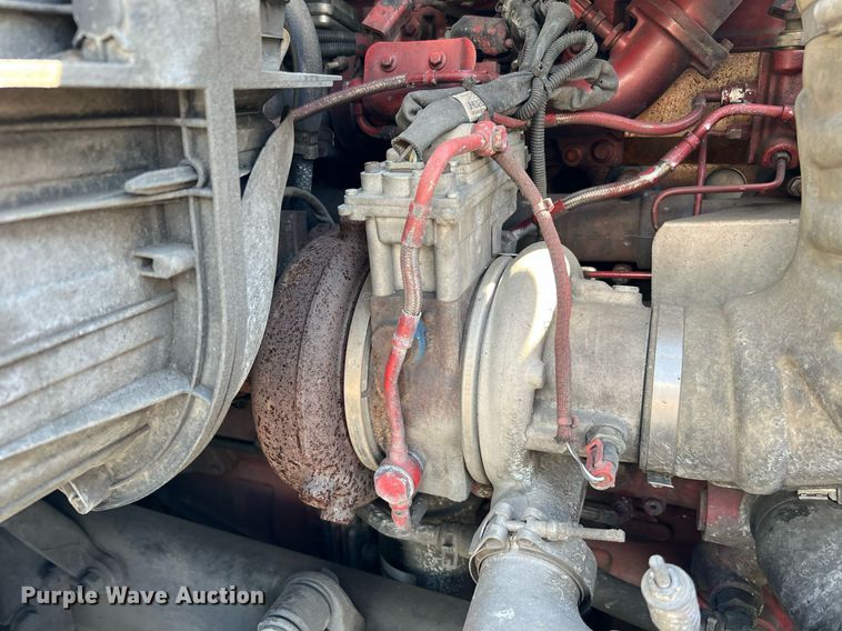 image for item MF9972 2012 Freightliner Cascadia 125  semi truck