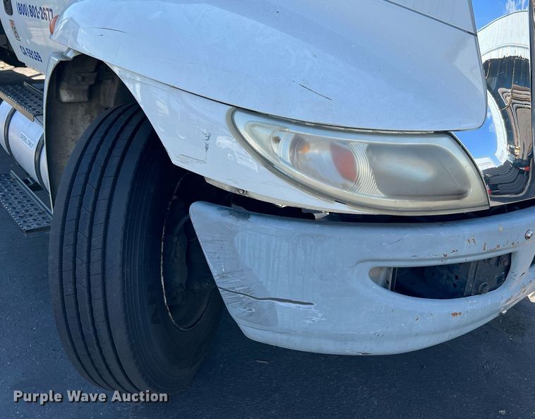 image for item MF9973 2012 International DuraStar 4300  flatbed truck