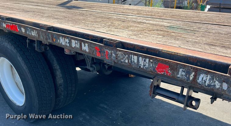 image for item MF9973 2012 International DuraStar 4300  flatbed truck