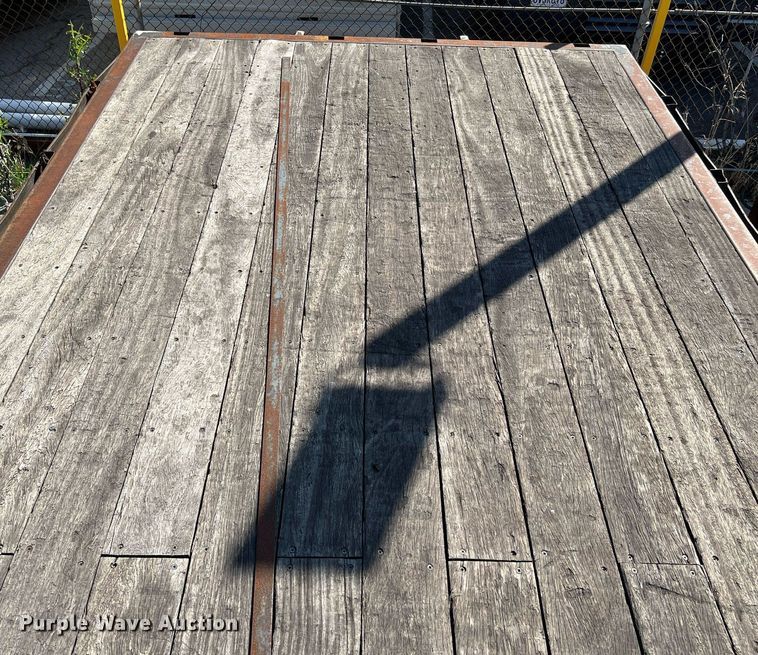 image for item MF9973 2012 International DuraStar 4300  flatbed truck