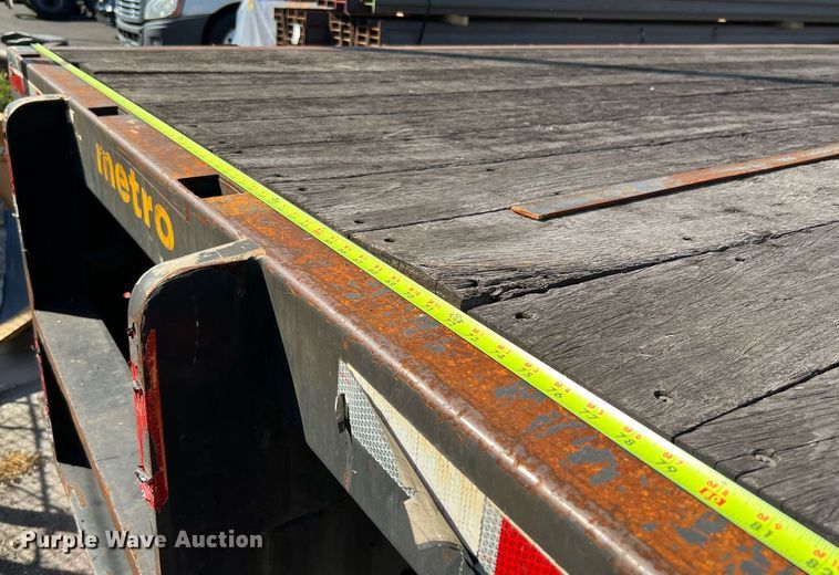 image for item MF9973 2012 International DuraStar 4300  flatbed truck