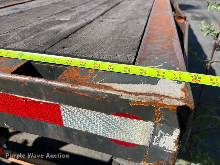 image for item MF9973 2012 International DuraStar 4300  flatbed truck