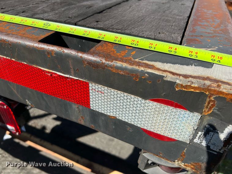 image for item MF9973 2012 International DuraStar 4300  flatbed truck