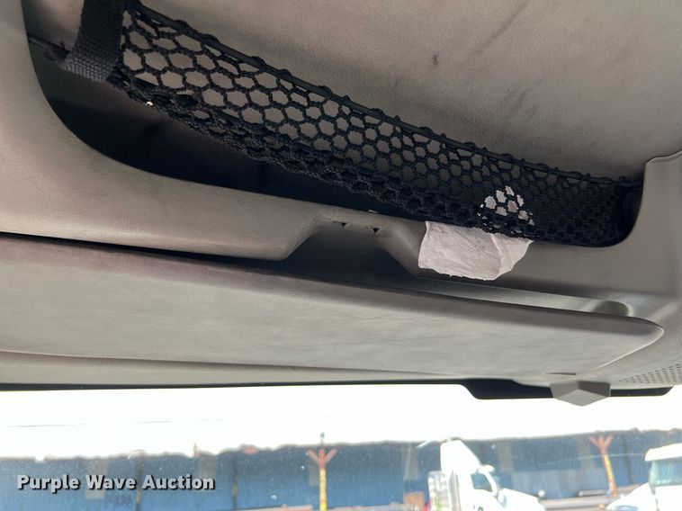 image for item MF9973 2012 International DuraStar 4300  flatbed truck