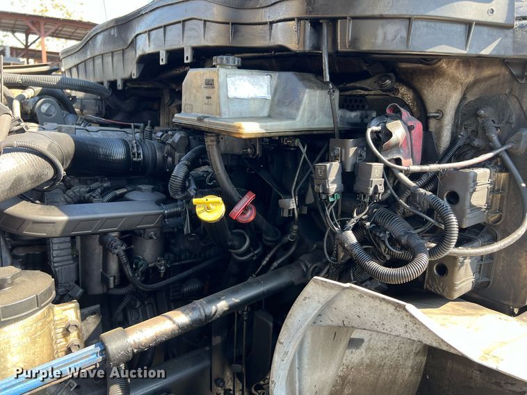 image for item MF9973 2012 International DuraStar 4300  flatbed truck