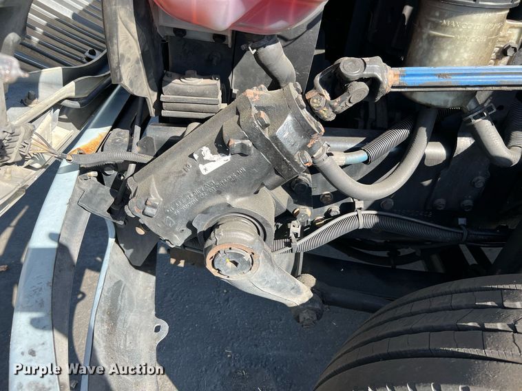 image for item MF9973 2012 International DuraStar 4300  flatbed truck