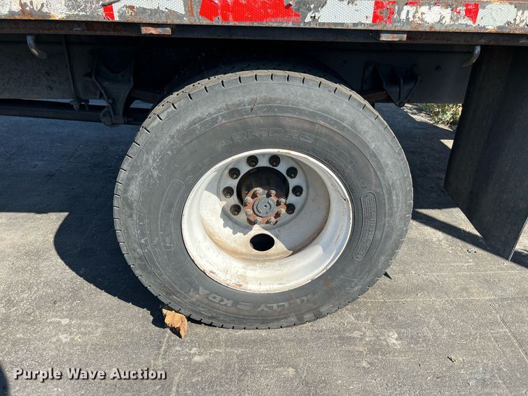 image for item MF9973 2012 International DuraStar 4300  flatbed truck