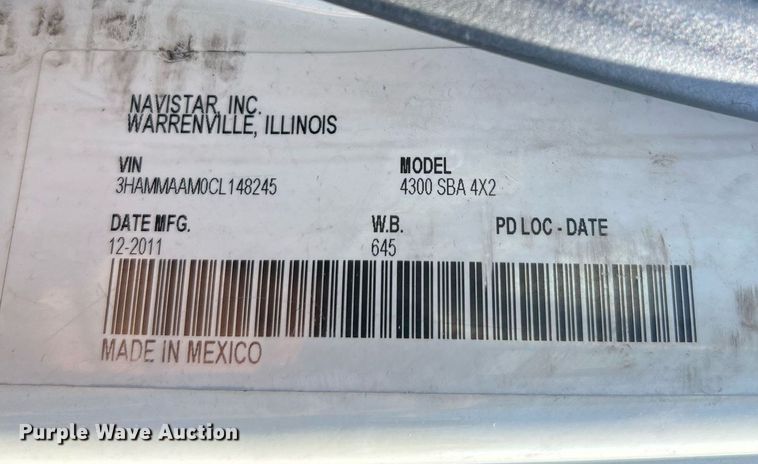 image for item MF9973 2012 International DuraStar 4300  flatbed truck