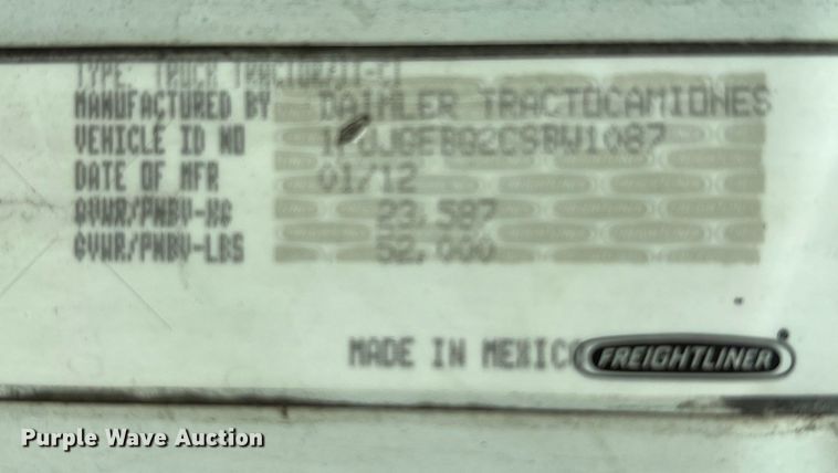 image for item MF9974 2012 Freightliner Cascadia 125  semi truck