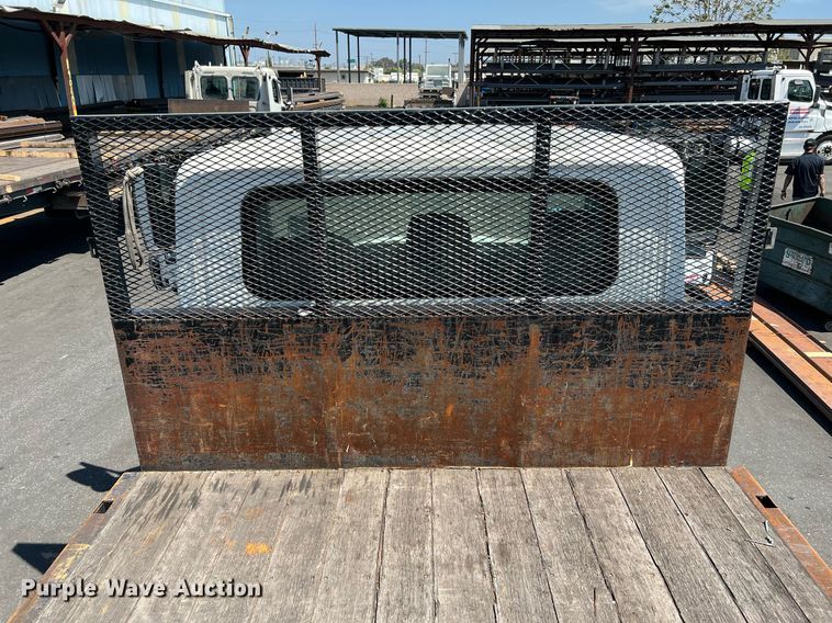 image for item MF9975 2013 International DuraStar 4300  flatbed truck