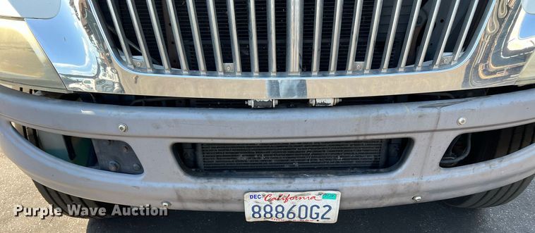 image for item MF9975 2013 International DuraStar 4300  flatbed truck