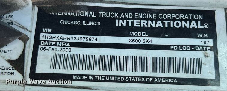 image for item MF9976 2003 International 8600  semi truck