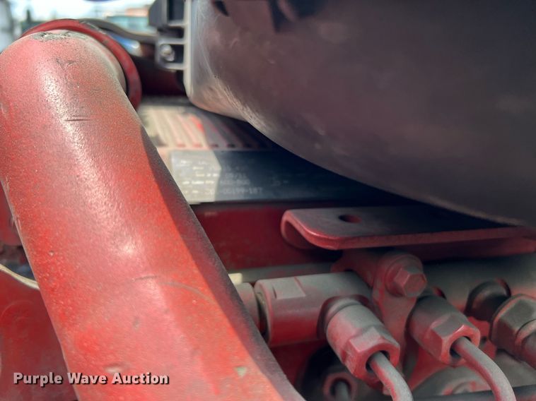 image for item MF9977 2012 Freightliner Cascadia 125  semi truck