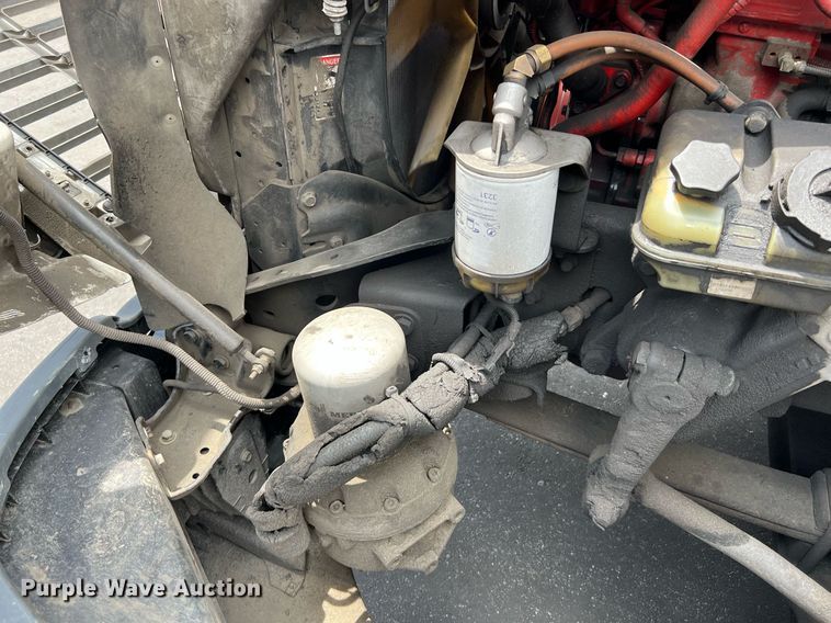 image for item MF9977 2012 Freightliner Cascadia 125  semi truck