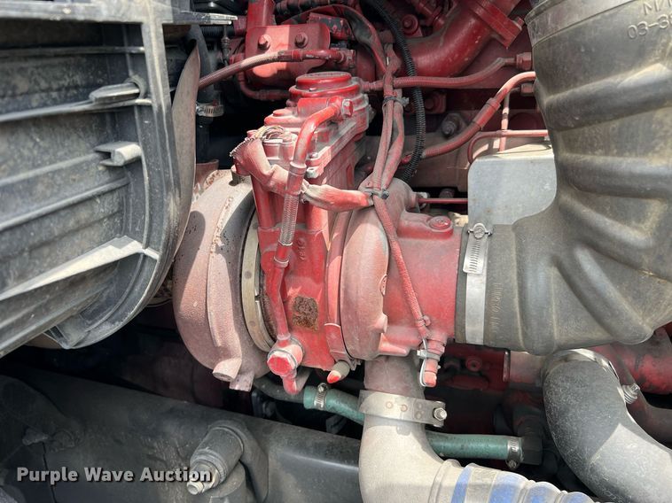 image for item MF9977 2012 Freightliner Cascadia 125  semi truck