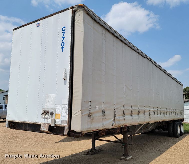 image for item ML9406 2002 Utility  side curtain trailer