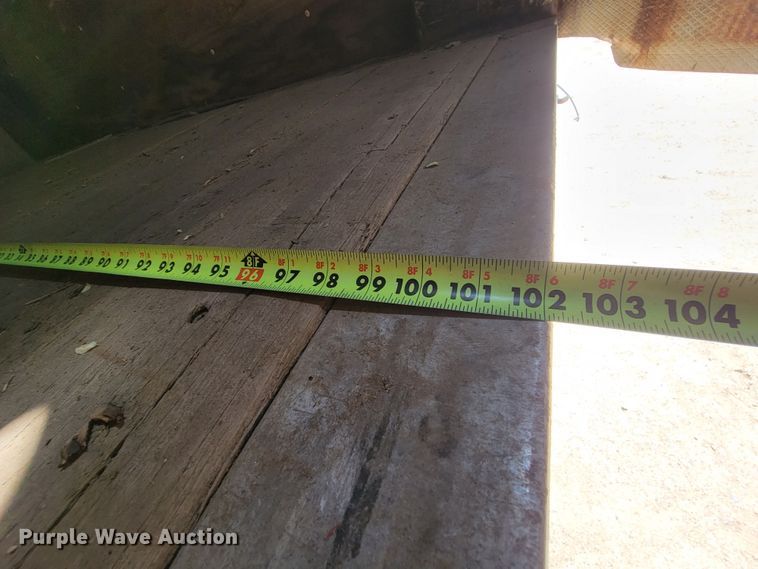 image for item ML9406 2002 Utility  side curtain trailer