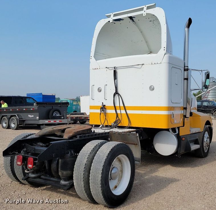 image for item ML9454 1989 Kenworth T600  semi truck