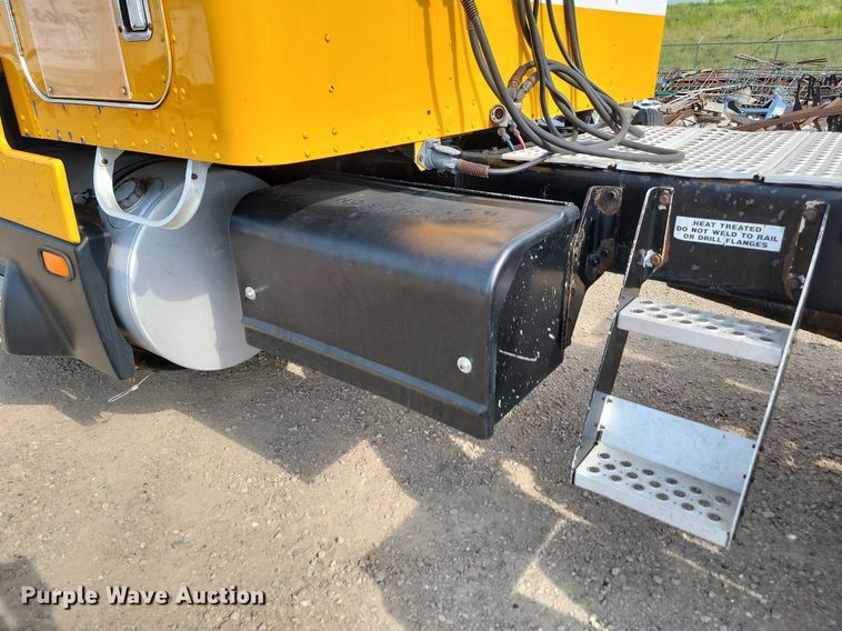 image for item ML9454 1989 Kenworth T600  semi truck