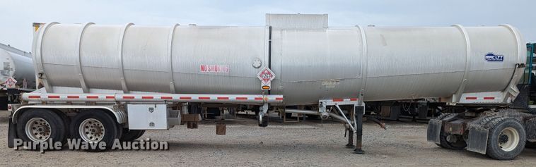 image for item MN9983 2015 MAC  tank trailer
