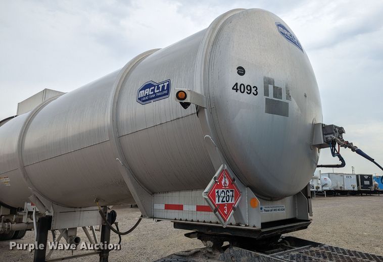 image for item MN9984 2015 MAC  tank trailer