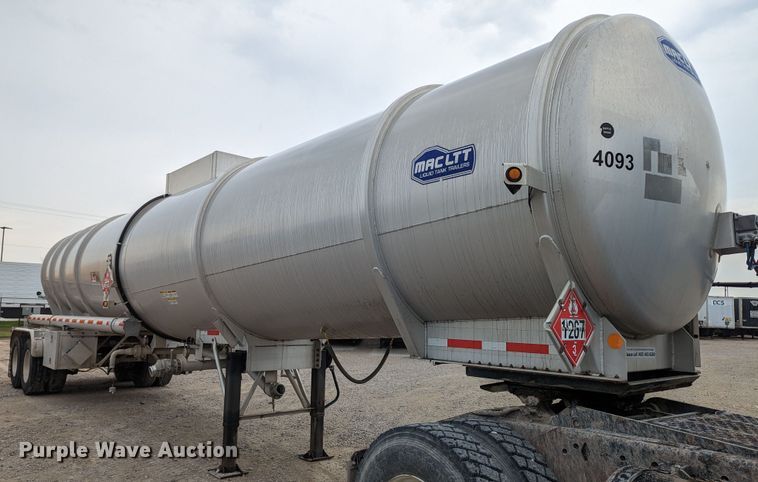 image for item MN9984 2015 MAC  tank trailer