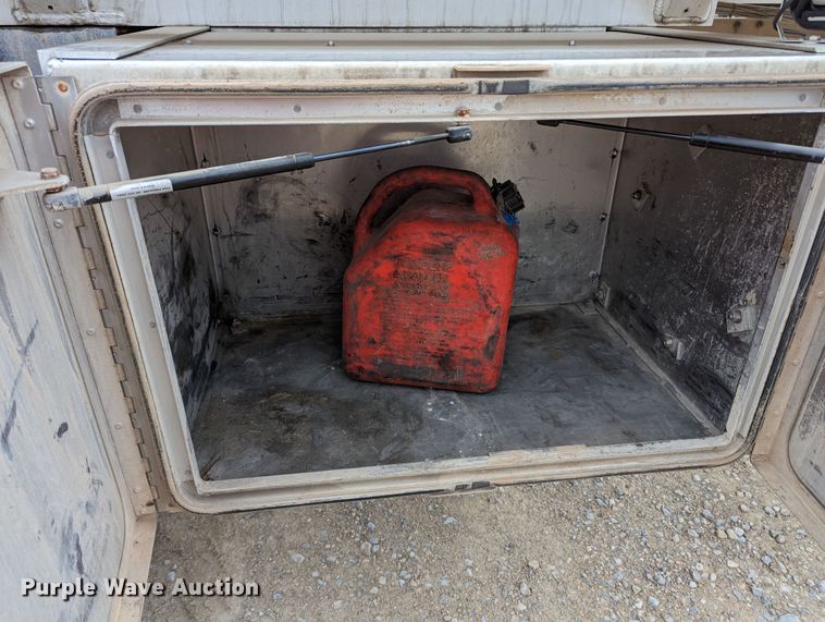 image for item MN9984 2015 MAC  tank trailer