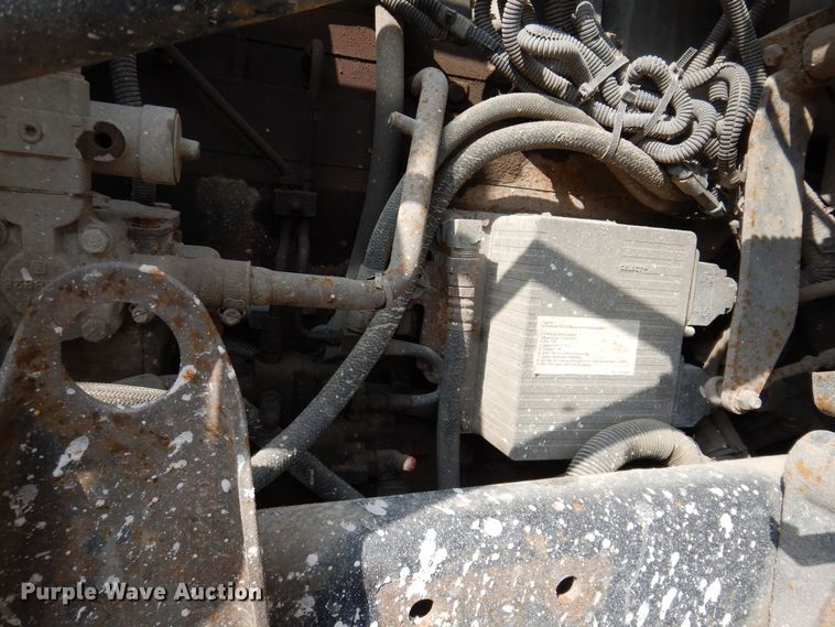 image for item MO9604 1996 Freightliner FL112  semi truck