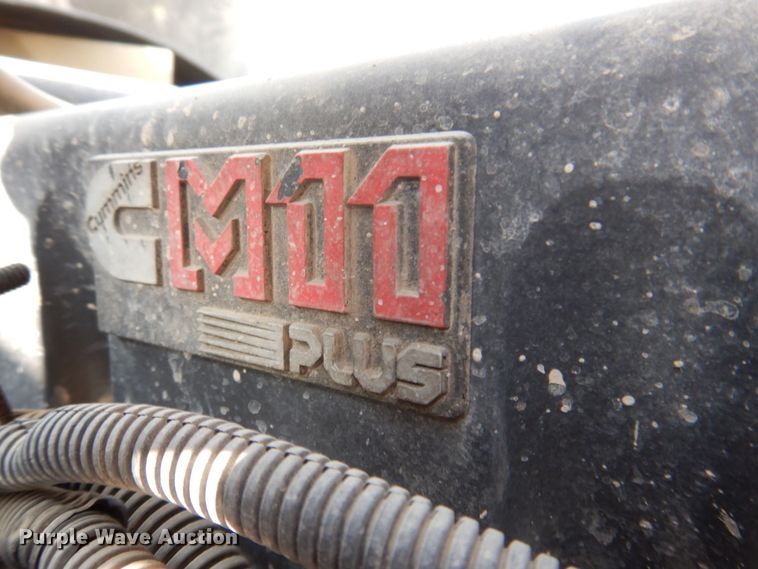 image for item MO9604 1996 Freightliner FL112  semi truck