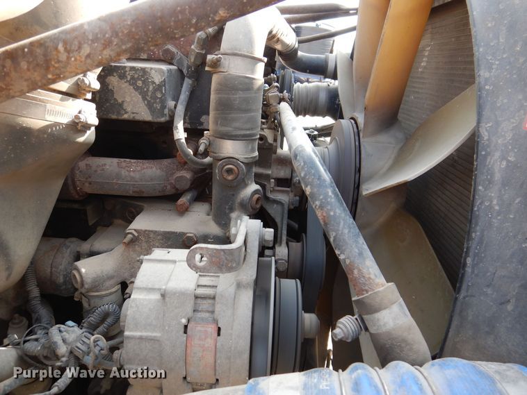 image for item MO9604 1996 Freightliner FL112  semi truck