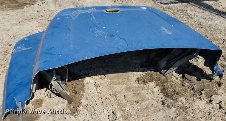 image for item MO9652 1996 Ford F800  truck parts