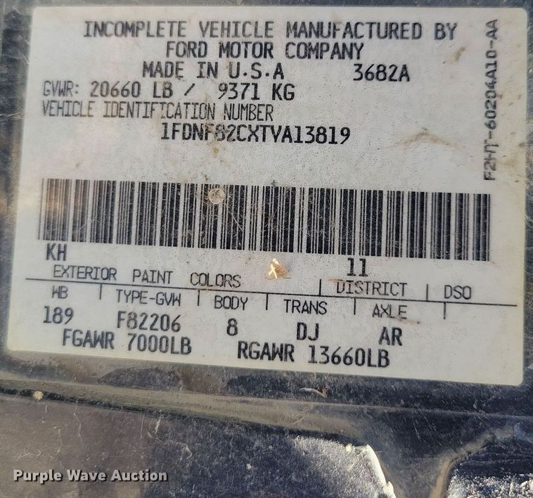 image for item MO9652 1996 Ford F800  truck parts