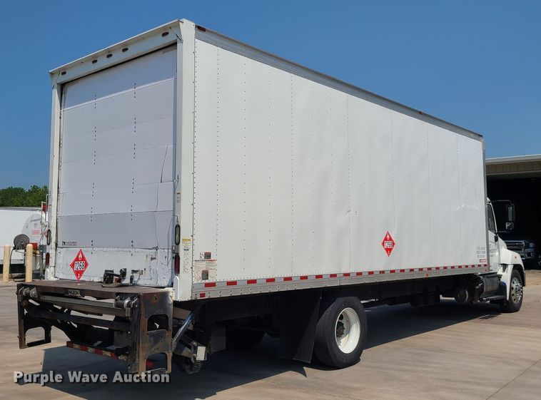 image for item MO9850 2017 Hino 268A  box truck