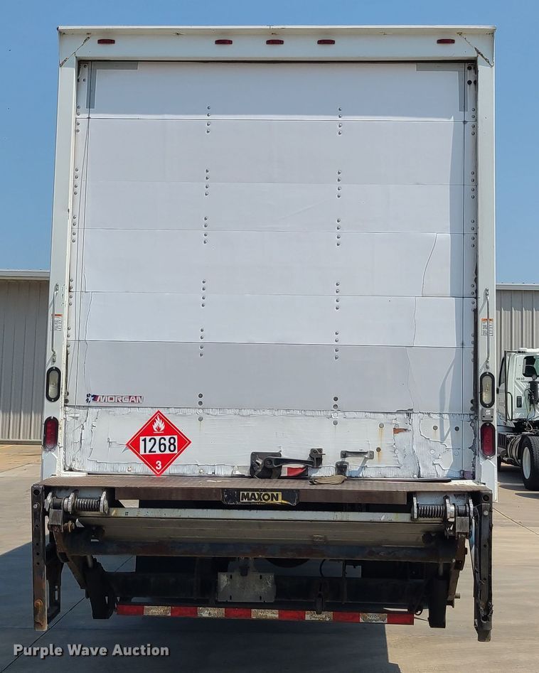image for item MO9850 2017 Hino 268A  box truck