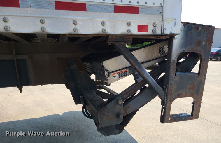 image for item MO9850 2017 Hino 268A  box truck