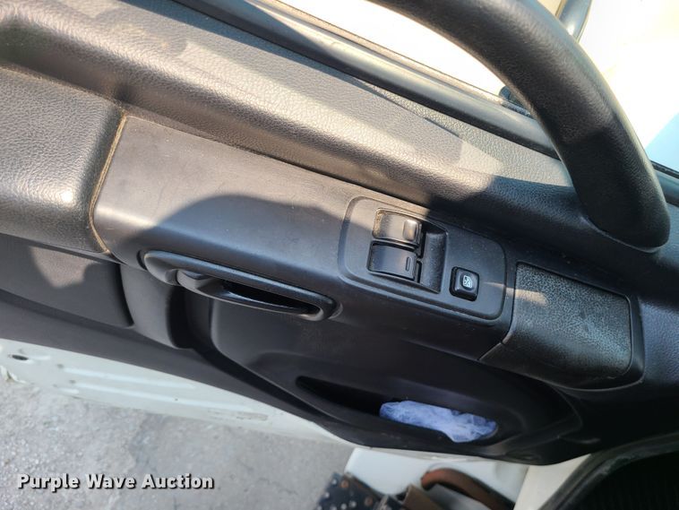 image for item MO9850 2017 Hino 268A  box truck