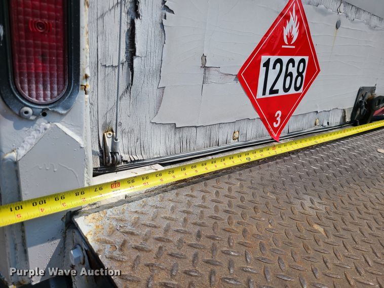 image for item MO9850 2017 Hino 268A  box truck