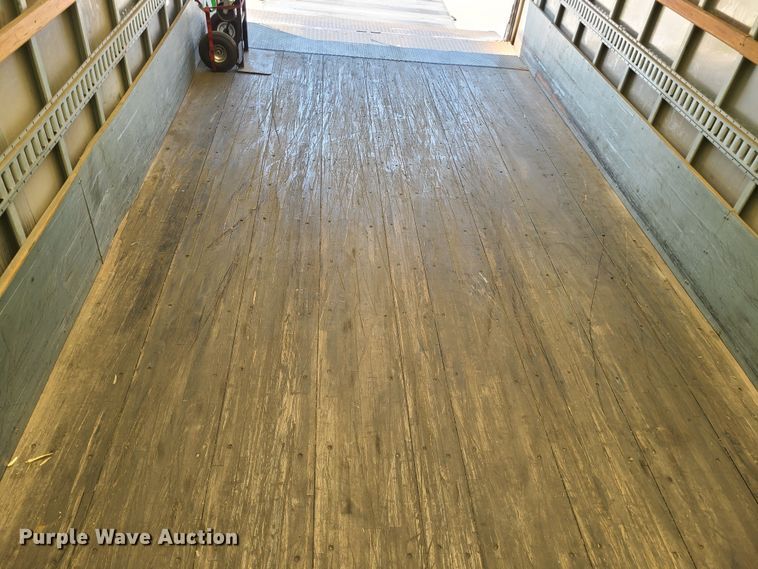 image for item MO9850 2017 Hino 268A  box truck