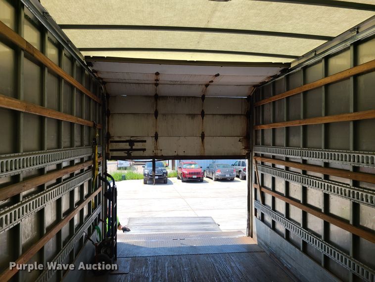 image for item MO9850 2017 Hino 268A  box truck