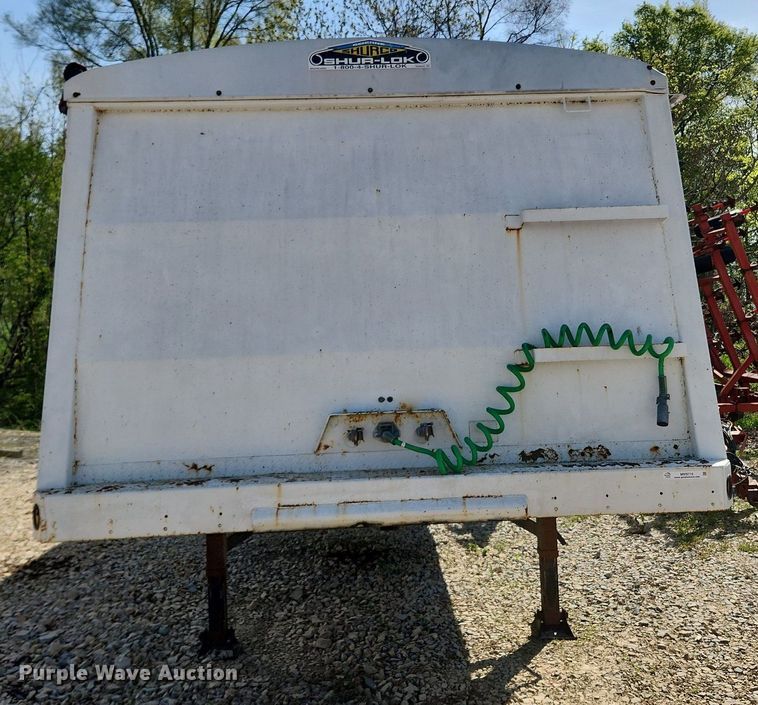 image for item MW9716 1998 Wheeler  grain trailer