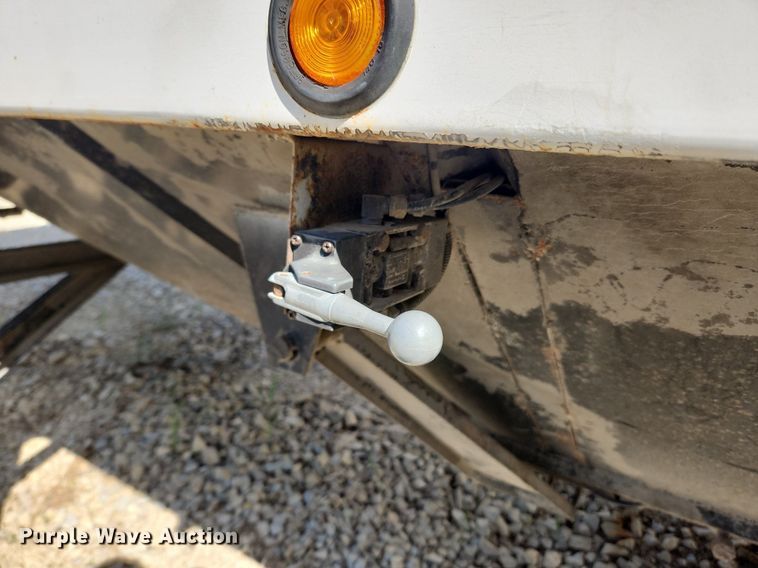 image for item MW9716 1998 Wheeler  grain trailer